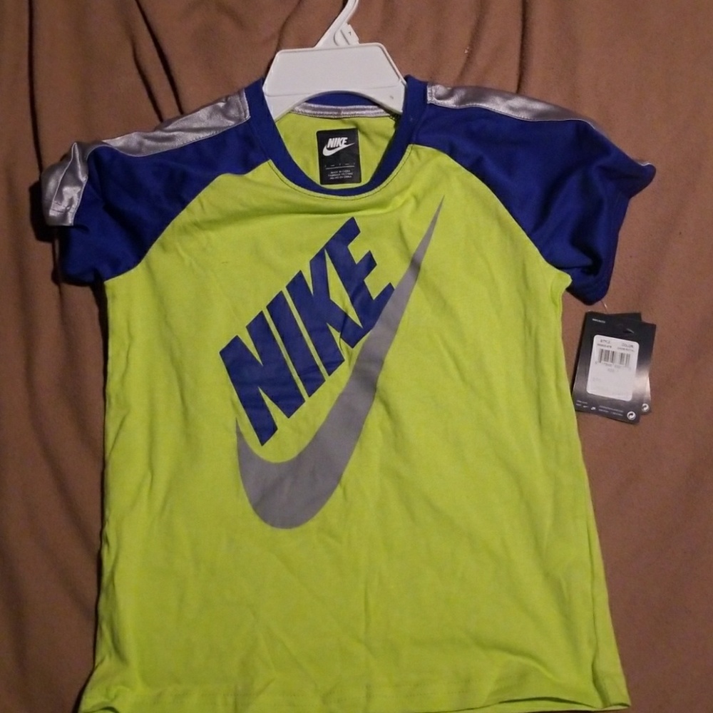 Nike shirt new with tags size 7